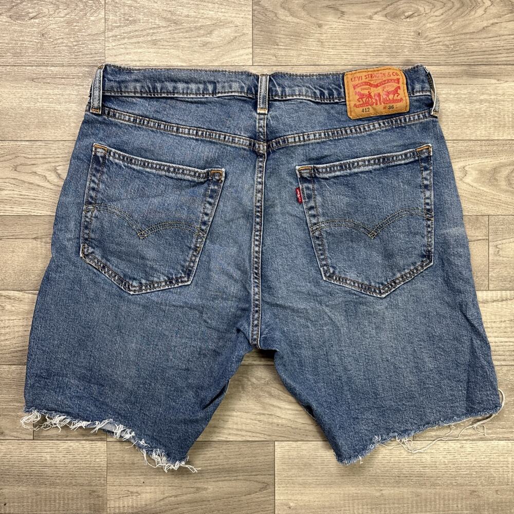 Levi's 412 Slim Fit 9" Inseam Denim Jean Shorts Cut Off Medium Wash sz 36 - Picture 3 of 5